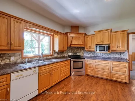 26202 Bear Creek Road N/a North Middlesex ON N0M 2M0