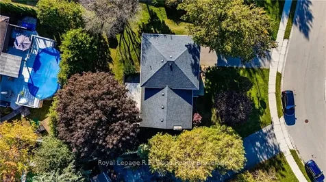 4 Camdon Court Tillsonburg ON N4G 4B3