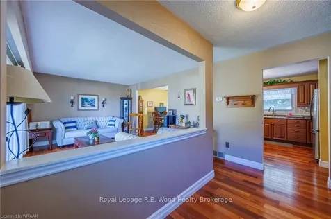 4 Camdon Court Tillsonburg ON N4G 4B3