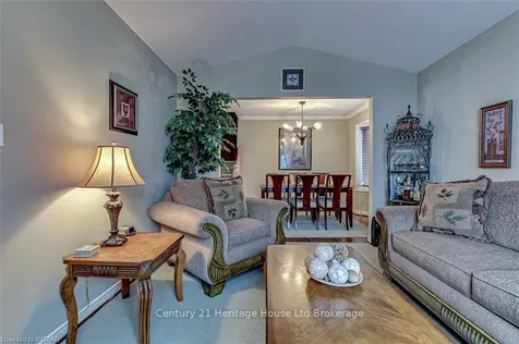 6 Seneca Place Woodstock ON N4T 1R4
