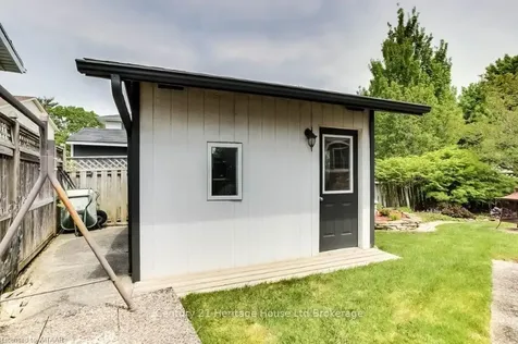 6 Seneca Place Woodstock ON N4T 1R4