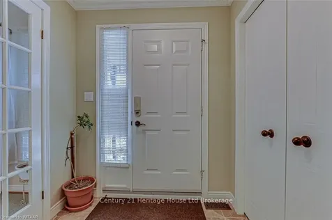 6 Seneca Place Woodstock ON N4T 1R4