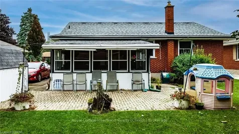 157 Woods Street Stratford ON N5A 1M3