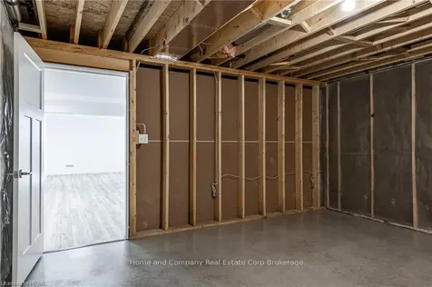 72 Deer Ridge Lane Bluewater ON N0M 1G0