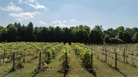 72 Deer Ridge Lane Bluewater ON N0M 1G0