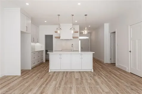 72 Deer Ridge Lane Bluewater ON N0M 1G0