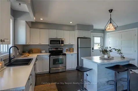 92 Marina Road East Ferris ON P0H 1B0