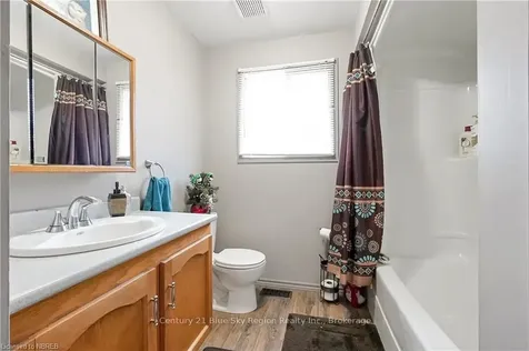 111 Greenwood Drive Bonfield ON P0H 1E0