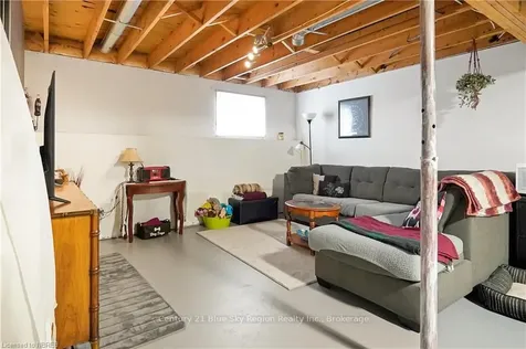 111 Greenwood Drive Bonfield ON P0H 1E0