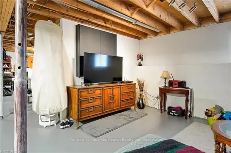 111 Greenwood Drive Bonfield ON P0H 1E0