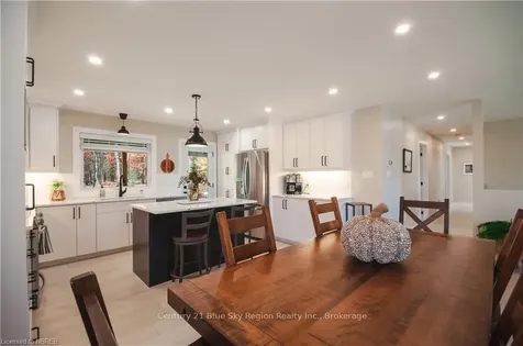 258 Larocque Road North Bay ON P1B 8G3