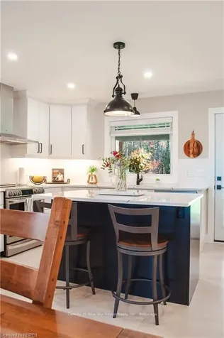 258 Larocque Road North Bay ON P1B 8G3