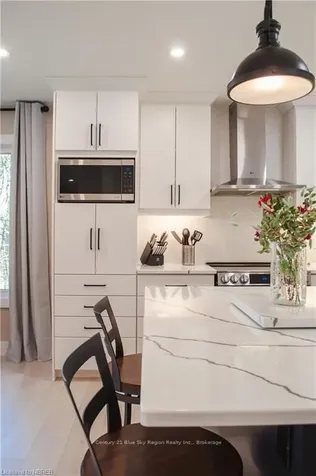 258 Larocque Road North Bay ON P1B 8G3