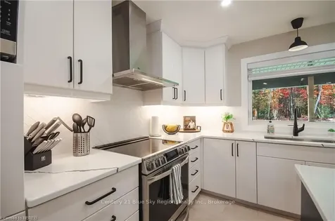 258 Larocque Road North Bay ON P1B 8G3