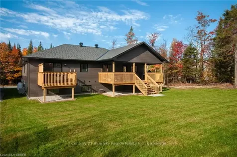 258 Larocque Road North Bay ON P1B 8G3