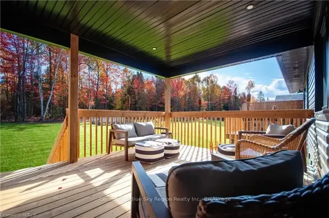 258 Larocque Road North Bay ON P1B 8G3