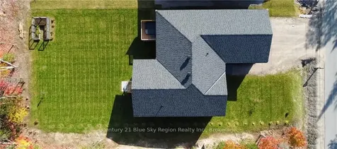 258 Larocque Road North Bay ON P1B 8G3