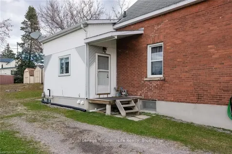 1150 Copeland Street North Bay ON P1B 3E8