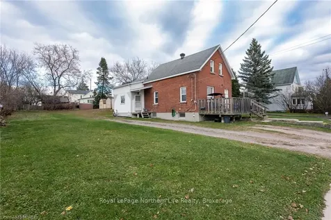 1150 Copeland Street North Bay ON P1B 3E8