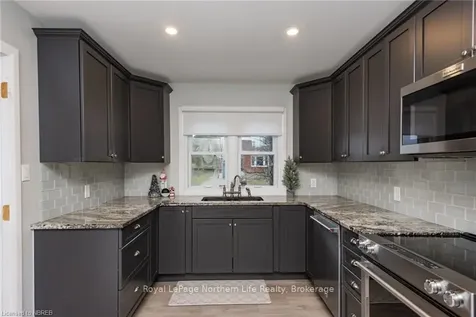 987 Tilley Street North Bay ON P1B 3H9