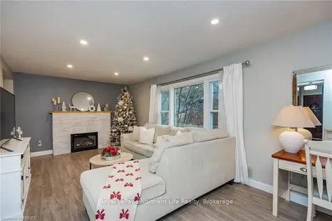987 Tilley Street North Bay ON P1B 3H9