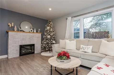 987 Tilley Street North Bay ON P1B 3H9