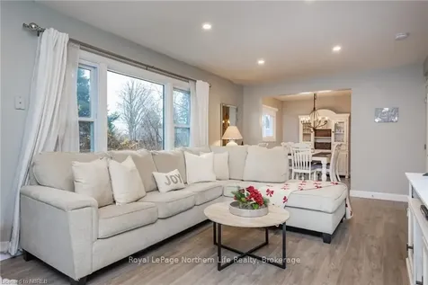 987 Tilley Street North Bay ON P1B 3H9