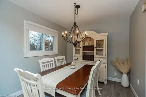 987 Tilley Street North Bay ON P1B 3H9
