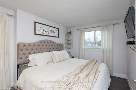 987 Tilley Street North Bay ON P1B 3H9