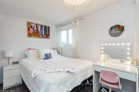 987 Tilley Street North Bay ON P1B 3H9