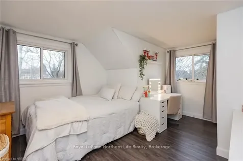987 Tilley Street North Bay ON P1B 3H9