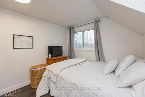 987 Tilley Street North Bay ON P1B 3H9