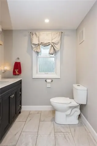 987 Tilley Street North Bay ON P1B 3H9