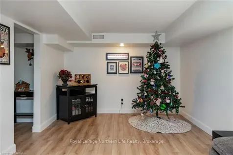 987 Tilley Street North Bay ON P1B 3H9