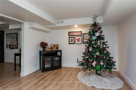 987 Tilley Street North Bay ON P1B 3H9