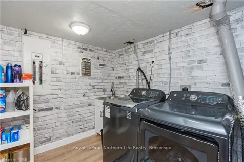 987 Tilley Street North Bay ON P1B 3H9