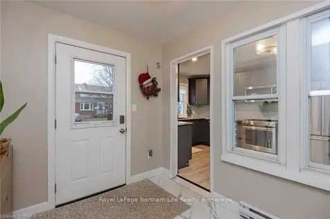 987 Tilley Street North Bay ON P1B 3H9