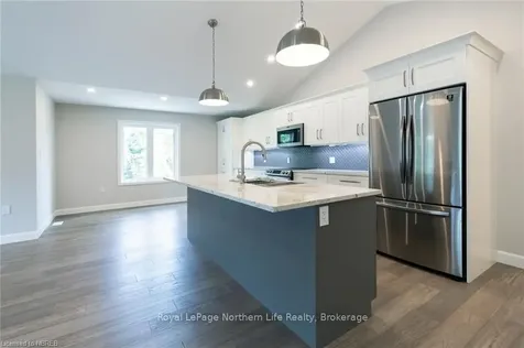 22 Silver Maple Lane North Bay ON P1C 0B5