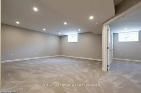 22 Silver Maple Lane North Bay ON P1C 0B5