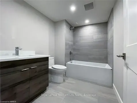 22 Silver Maple Lane North Bay ON P1C 0B5