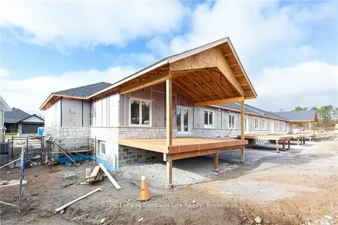 22 Silver Maple Lane North Bay ON P1C 0B5