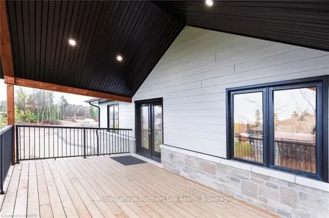 22 Silver Maple Lane North Bay ON P1C 0B5