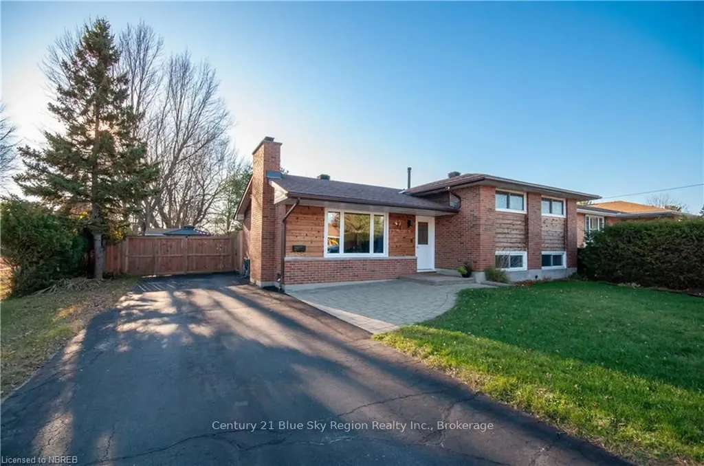 47 Marshall Park Drive North Bay ON P1A 2P1