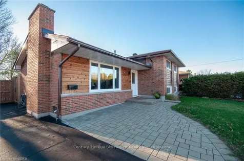 47 Marshall Park Drive North Bay ON P1A 2P1