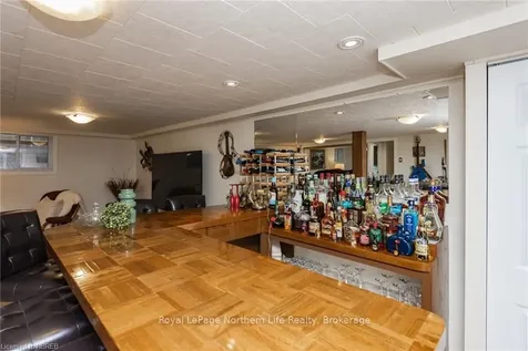 845 Ann Street North Bay ON P1B 5M2