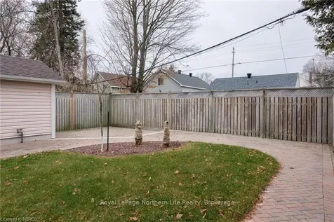 845 Ann Street North Bay ON P1B 5M2