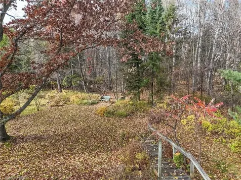 1542 Pinewood Crescent North Bay ON P1B 4P4