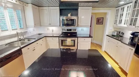 815 Golf Club Road North Bay ON P1B 8G2