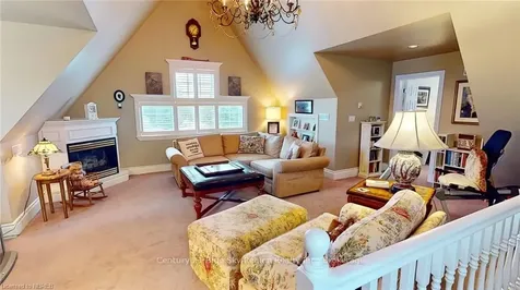 815 Golf Club Road North Bay ON P1B 8G2