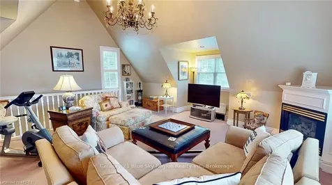 815 Golf Club Road North Bay ON P1B 8G2